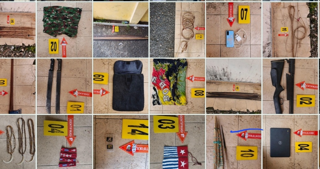 Dokumentasi Barang Bukti hasil Penggeledahan Rumah yang diduga menjadi Sarang KKB di Yahukimo