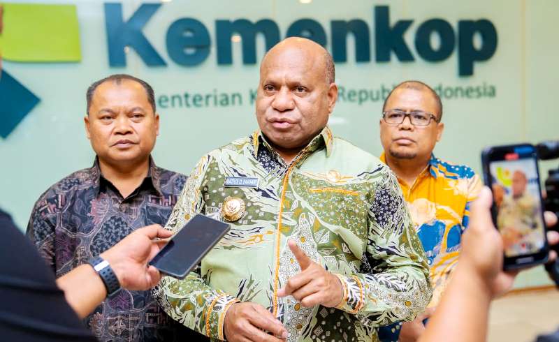 Gubernur Papua, Matius D. Fakhiri