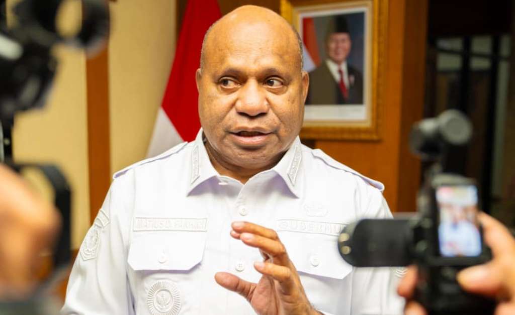 Gubernur Papua, Mathius D. Fakhiri