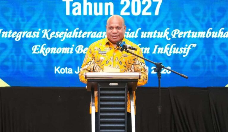 Gubernur Papua, Mathius D. Fakhiri